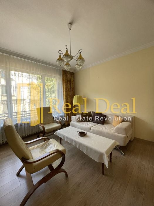 Дава се под наем Тристаен апартамент в София, Лозенец - 97 кв.м за 850 € - Снимка #2