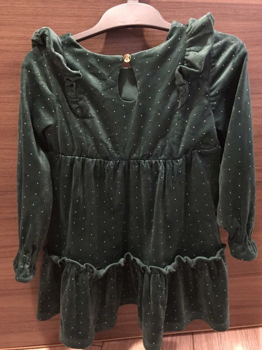 Дрехи за момиче 3-4 години, 104 см. официални рокли, гащеризон, дънки