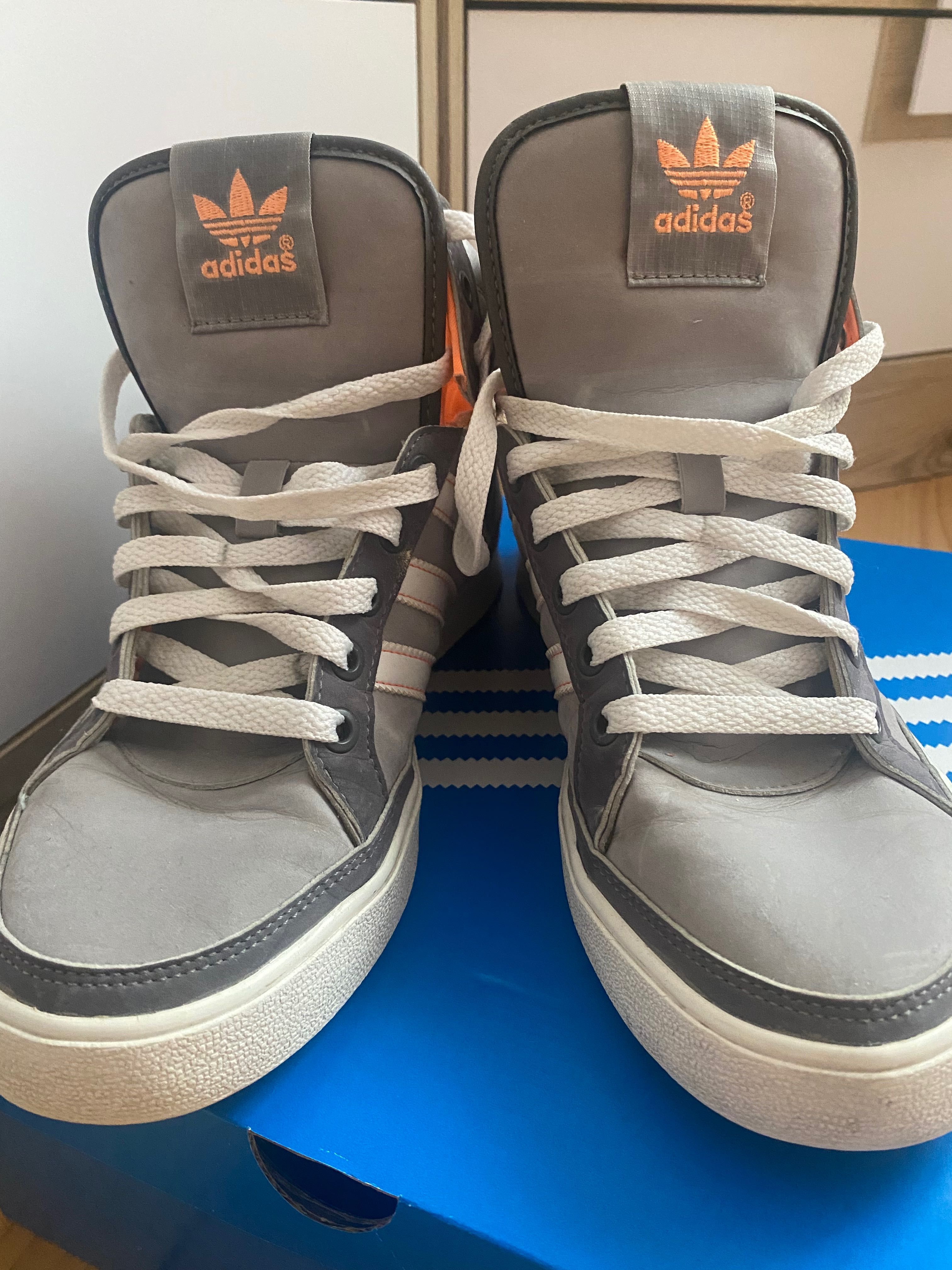 Високи кецове Adidas