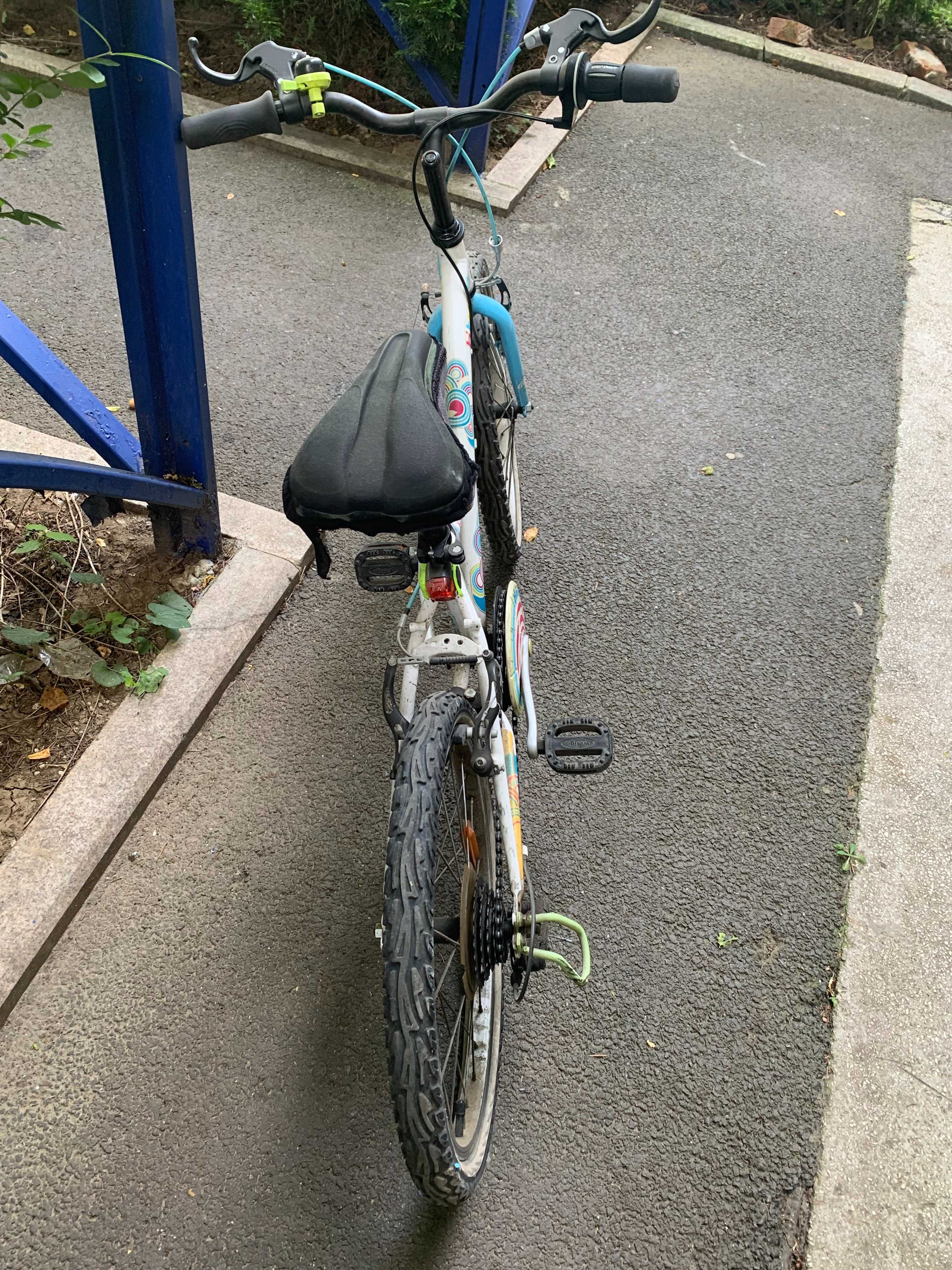 Bicicleta Btwin, de 16, merge perfect, de copii