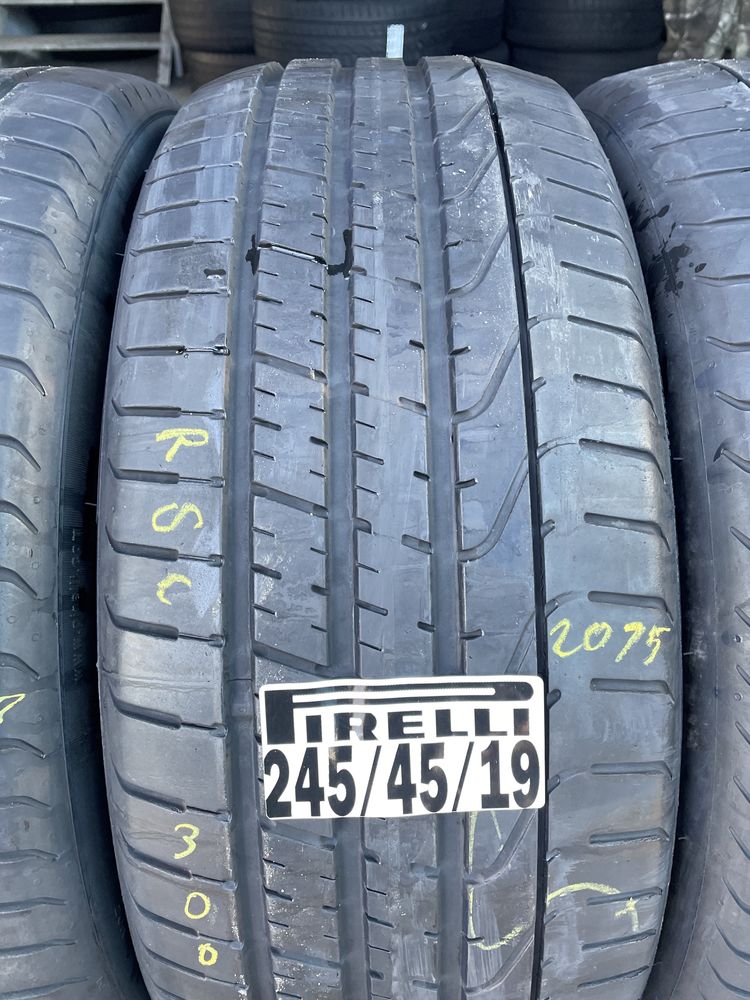 245/45/19 Pirelli RSC