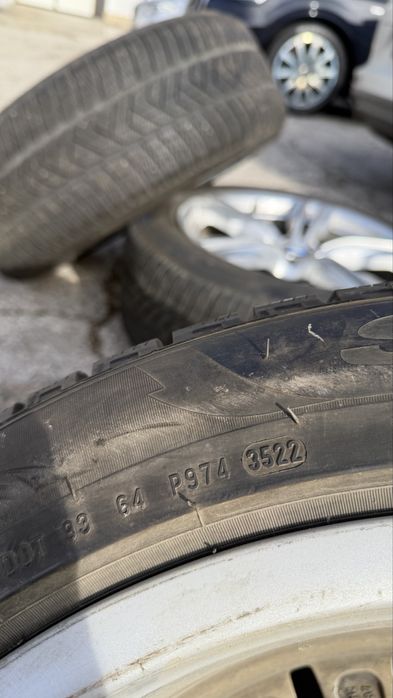 Зимни джанти с гуми R19 Pirelli runflat за BMW F15 E70
