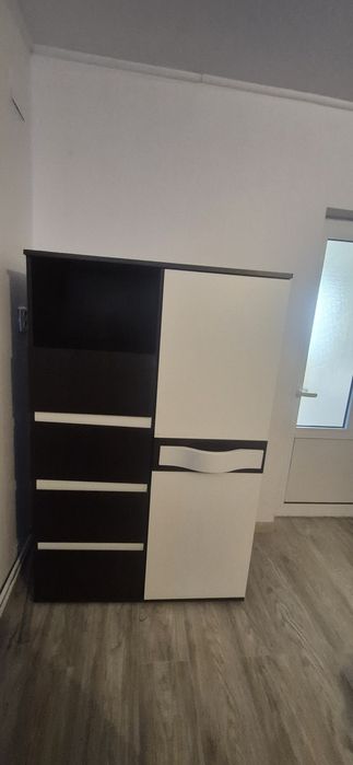 Mobilă living + dulap  în stare foarte
