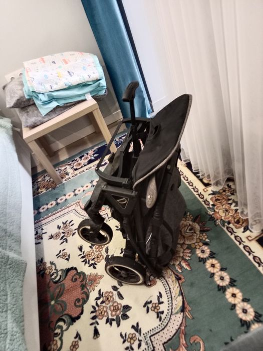 Продам коляску Dearest. Торга нет