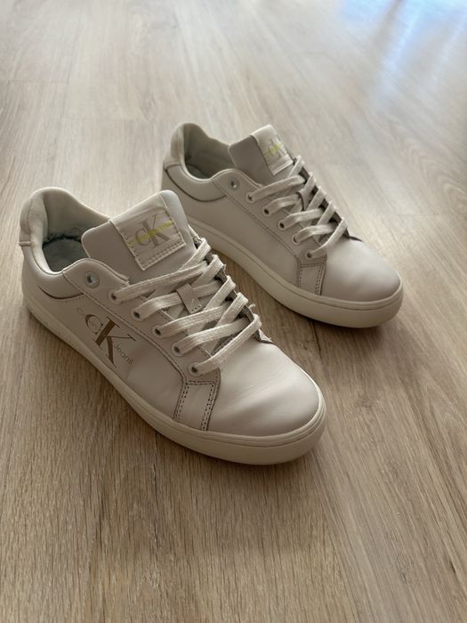 CALVIN KLEIN JEANS Кожени спортни обувки с лого