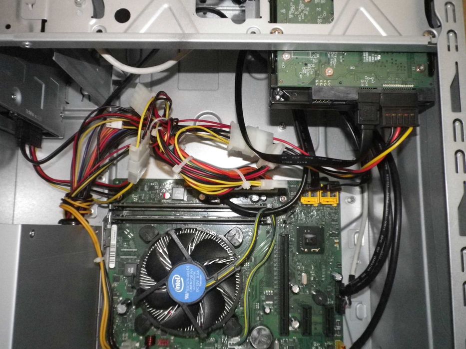 Двуядрен компютър Fujitsu Siemens