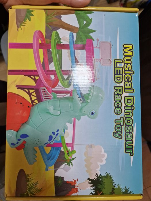 Set de joc cu dinozauri muzicali