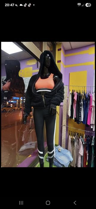 Манекени за дрехи