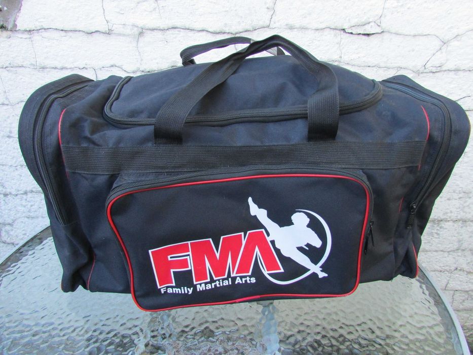 Екипировка за карате - кик бокс FMA