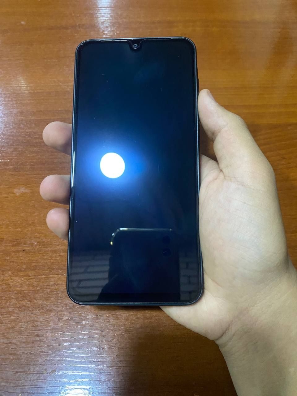 Samsung A26 5g 128gb xolati yangi 10 kun ishlatgan.