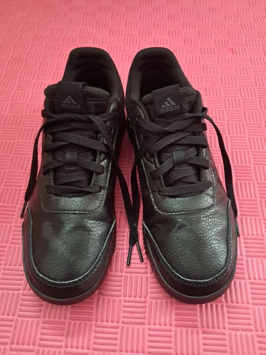 Дамски оригинални маратонки Адидас