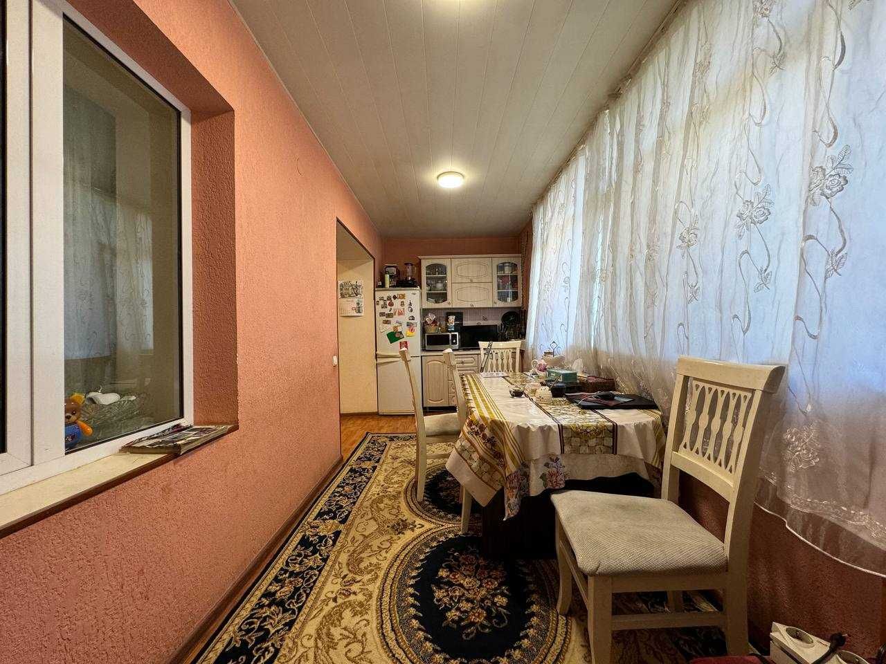 СРОЧНО!!! Продаётся 4-ком. кв. на 1 этаже, 84 кв.м., Мирабадский РОВД