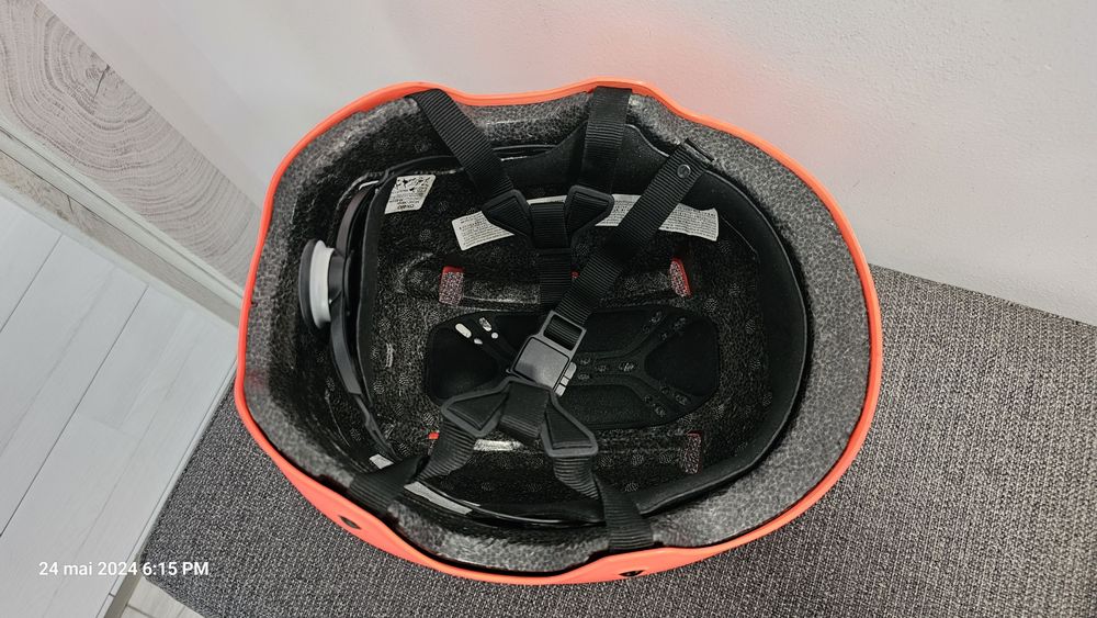 Casca trotineta/role