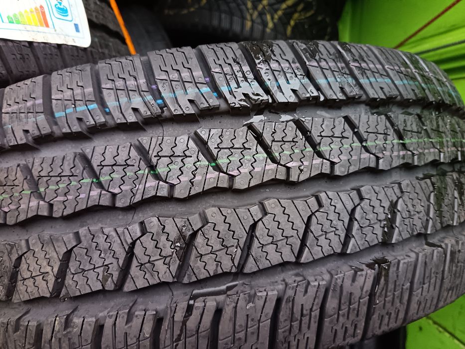 Anvelope MS iarna 235 65 16c continental 2015 nerulate