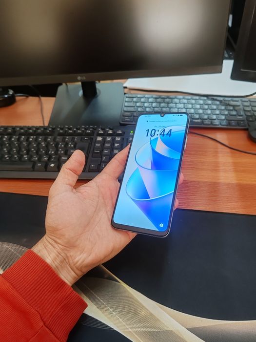 Honor X7a 128gb(2024)iwlawi zur aybi yuq tozza telefon