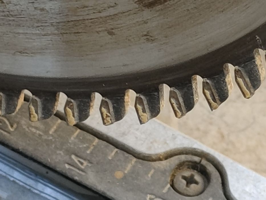 Пила торцовочная