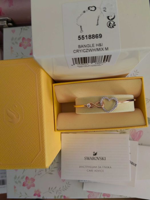 Гривна Сваровски