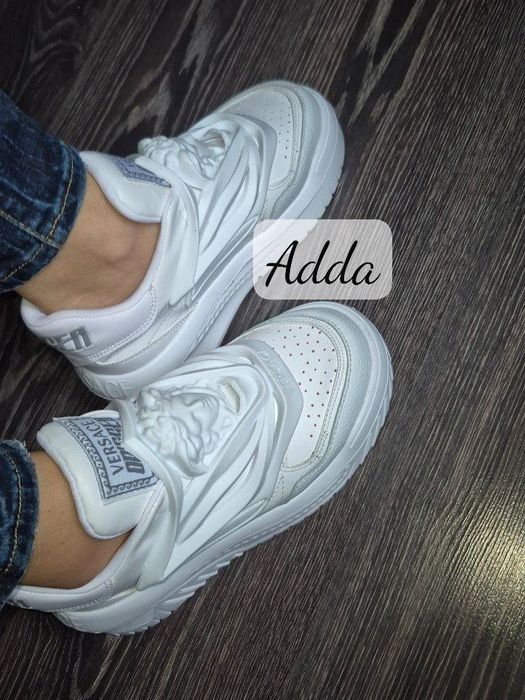 Adidași Versace Odissea
