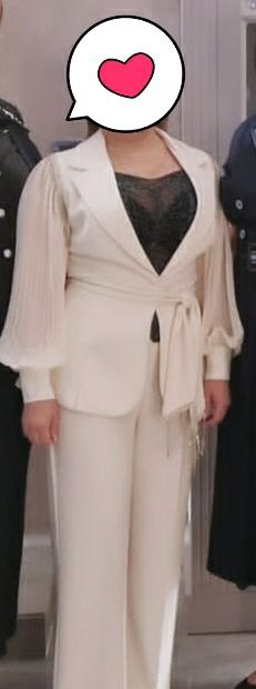 Продам женский брючной  костюм