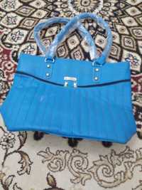 Женские сумочки (синяя и национальная )