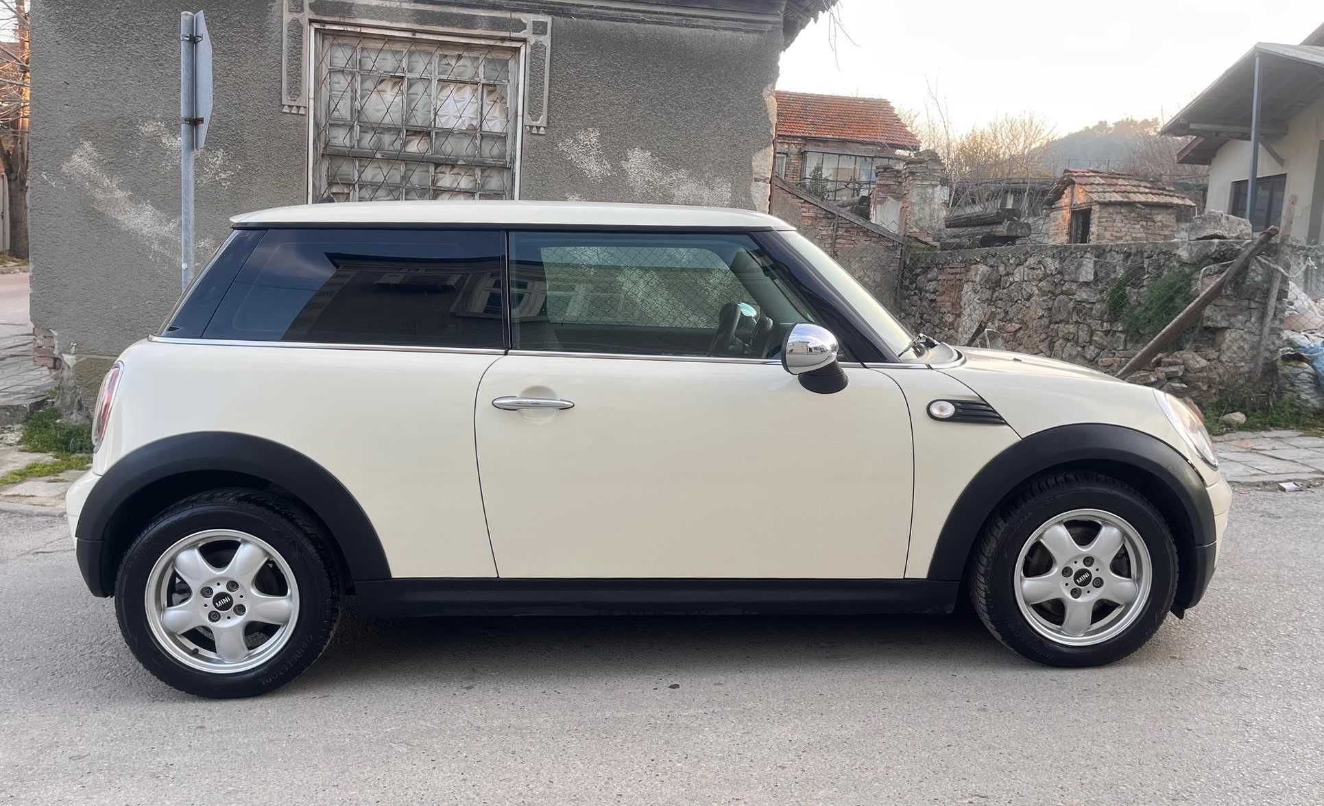 MINI ONE 1.6i 2010 г. нов внос