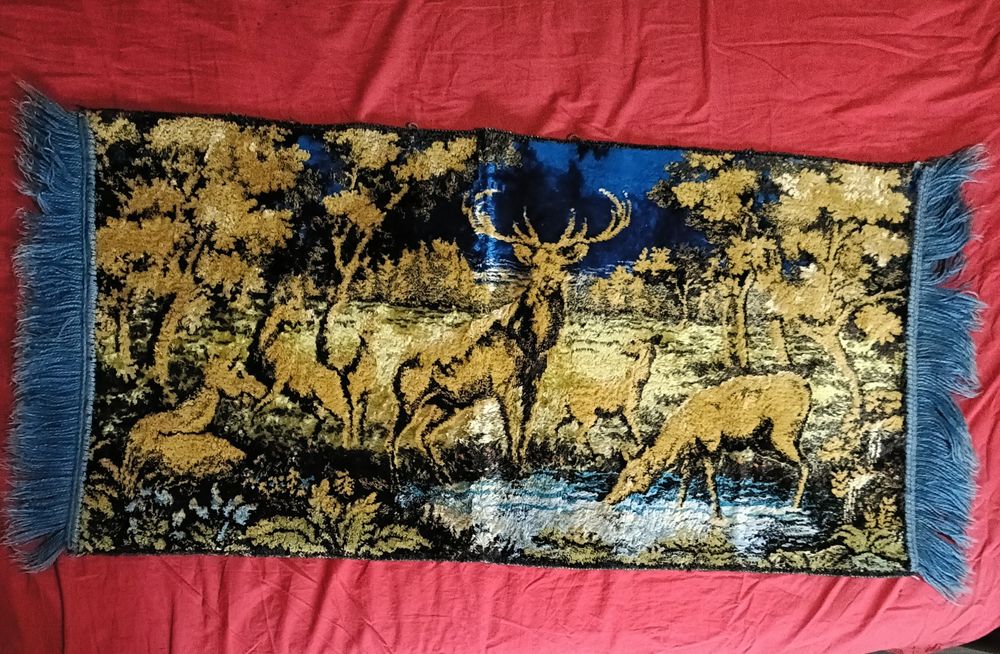 Carpetă veche cu păun