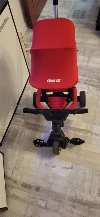 Tricicleta pentru copii Doona Liki Trike S3 Flame Red