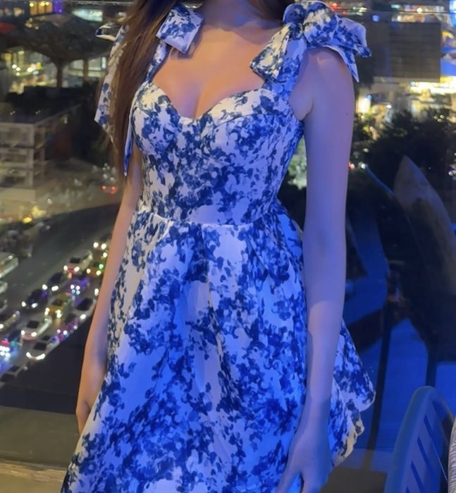 Летнее , короткое платье