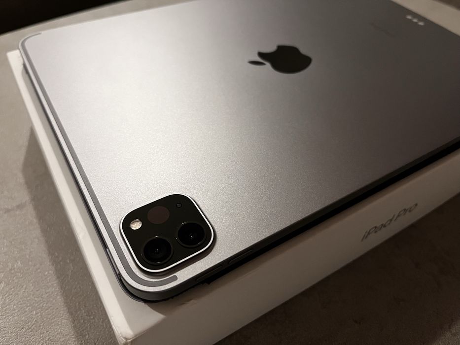 Apple Ipad Pro 11 inch, Generația 4, M2, 128GB, WiFi - IMPECABIL