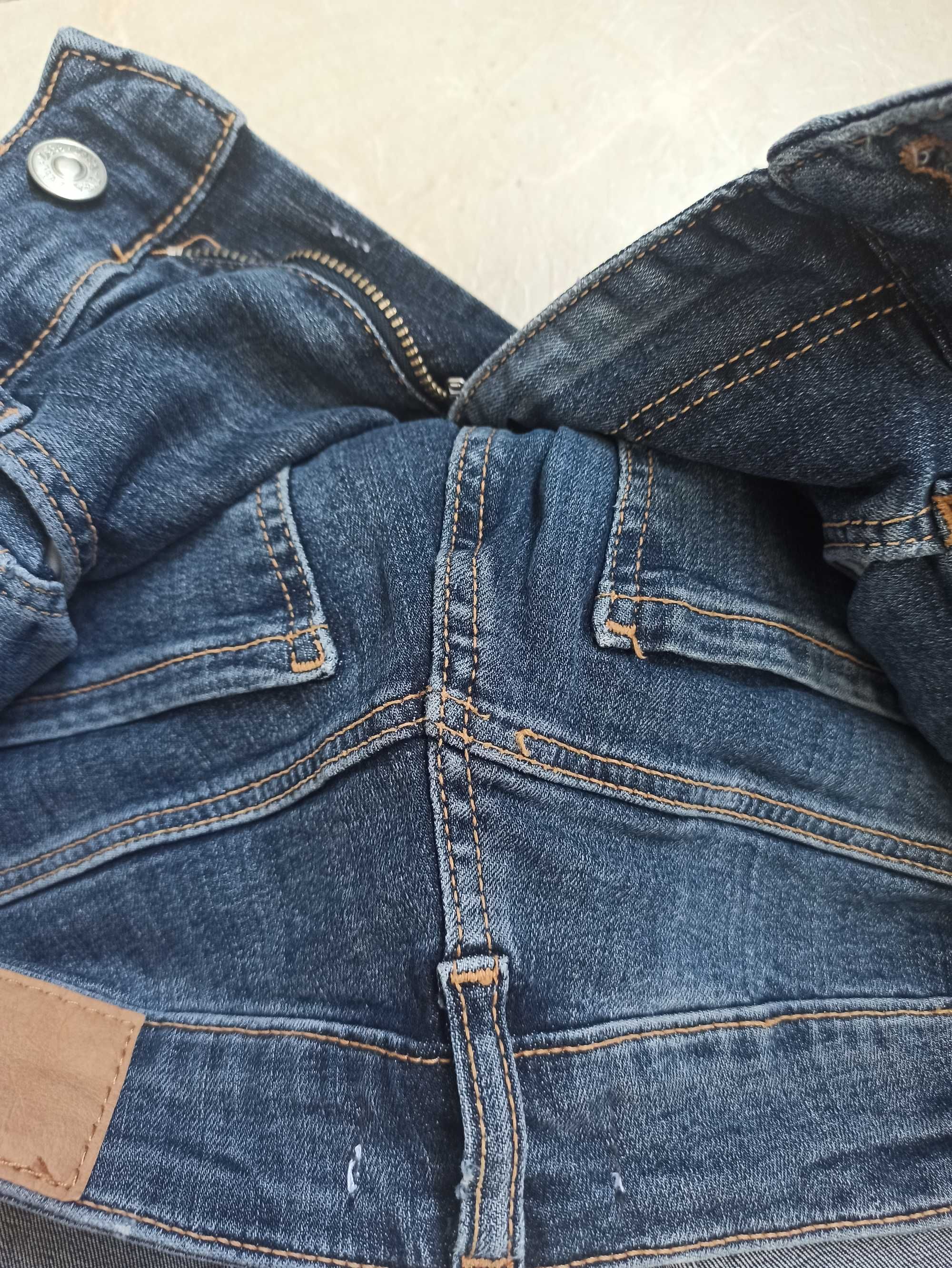 2бр.дънки ZARA за 15лв.