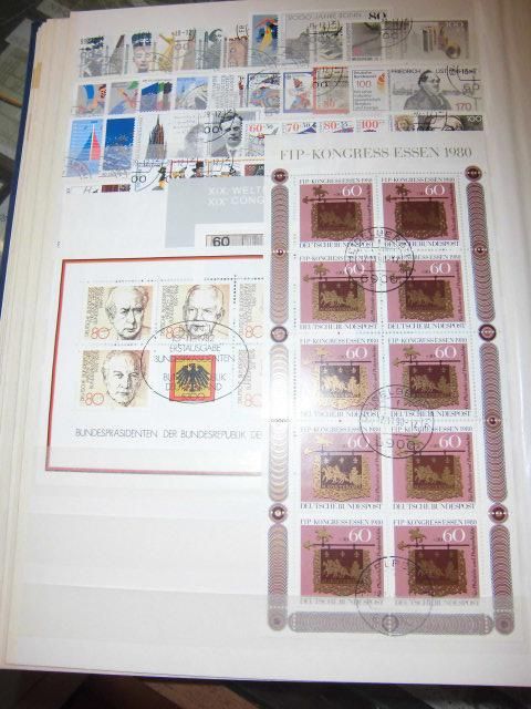 colectie timbre GERMANIA 1956-2003 + clasor 60 file