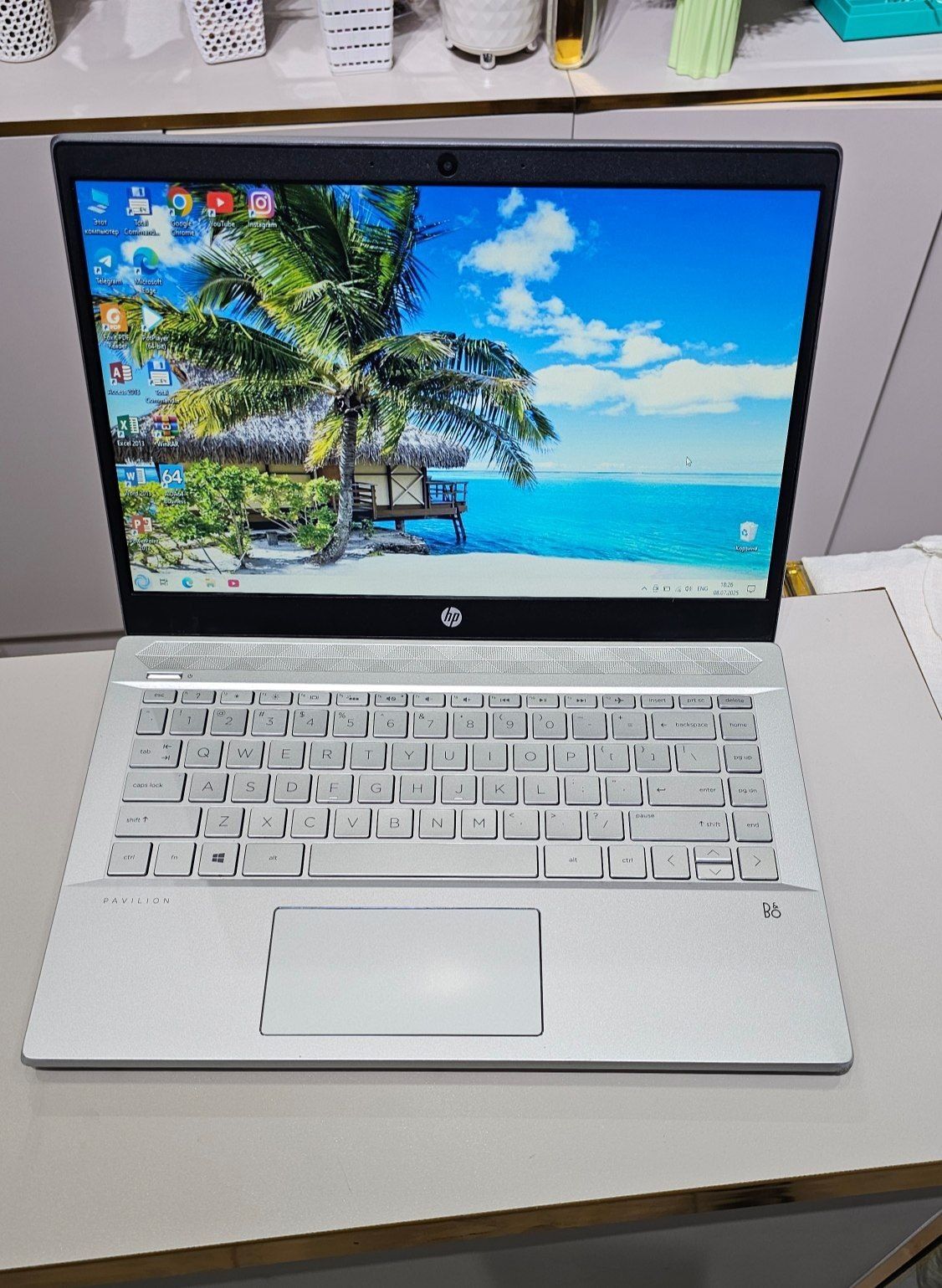 Hamma navaroti universal bo'lgan noutbuk izlaganlar bormi ? Hp bor!