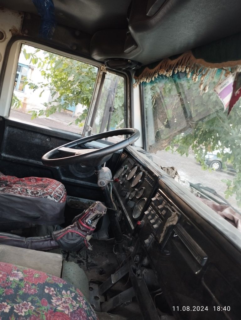 Srochna Kamaz Selxoz sotiladi