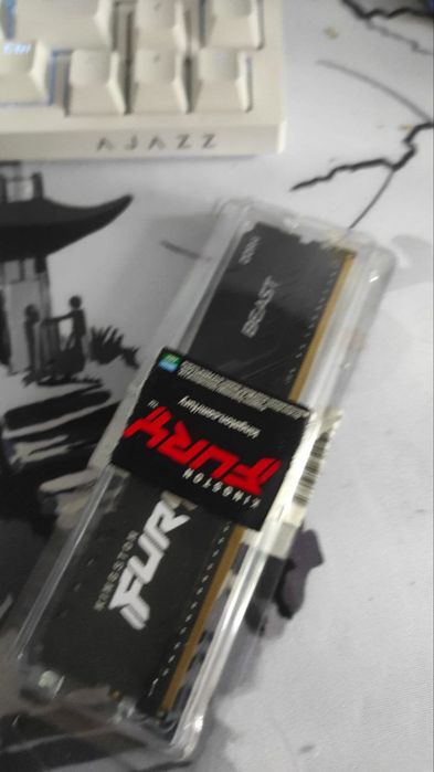 Оперативая память 16 Gb kingston fury beas, t ddr 4