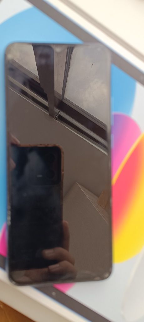 Redmi 10C на экране есть трещины работает хорошо 90гц сд 680