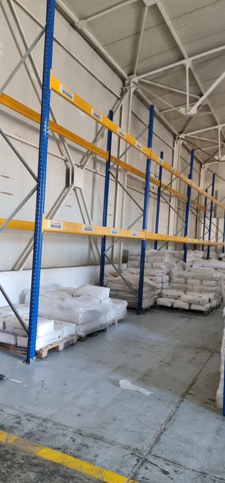 Rafturi metalice