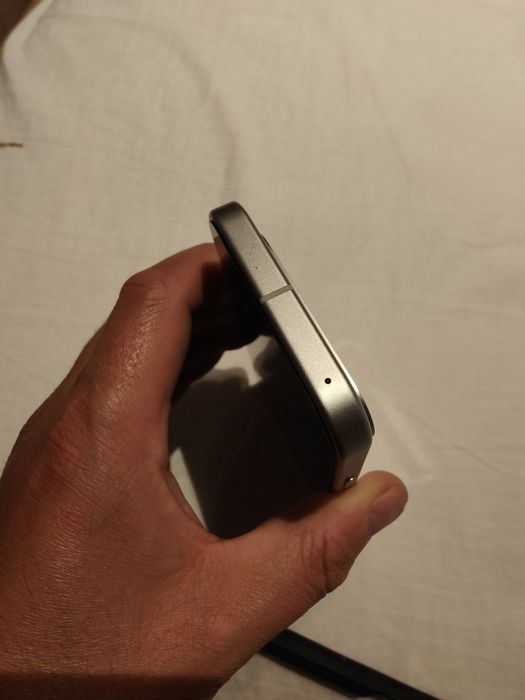 Vând schimb Google Pixel 9