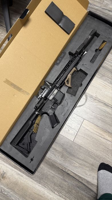 Echipament airsoft +replica airsoft m4 E&L