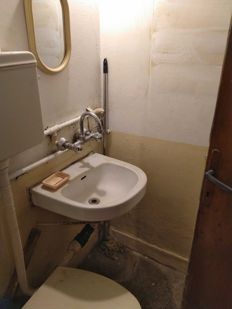 Продава се Двустаен апартамент в Перник, Изток - 57 кв.м за 965 €/кв.м - Снимка #5