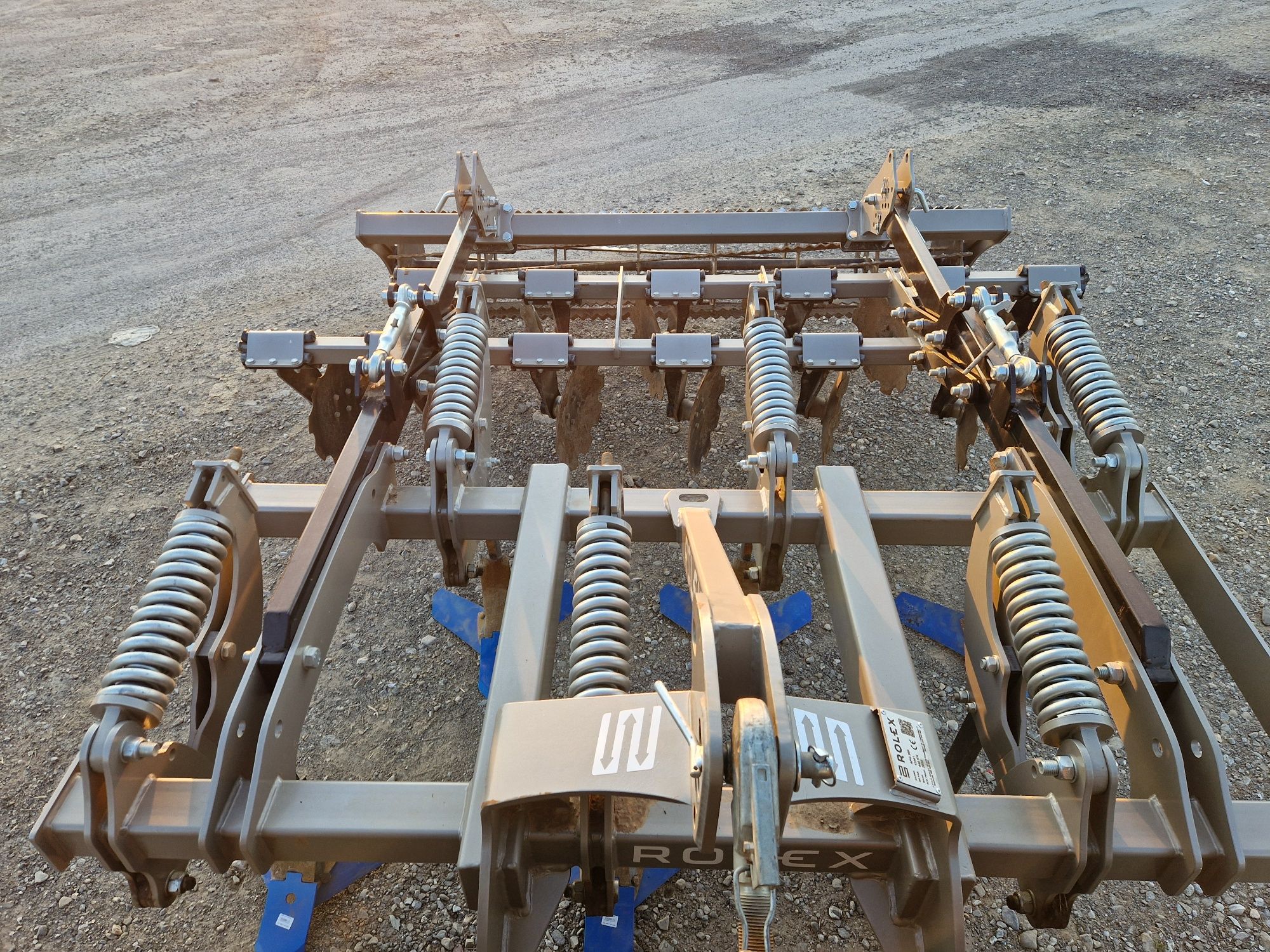 Gruber scarificator cultivator dezmiristitor Rolex