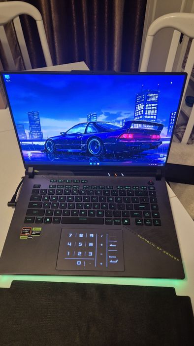 Laptop Asus ROG Strix G16 - G614FR (2025)