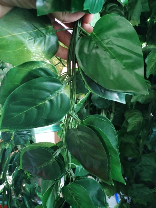 Искусственная зелень.  Производство Китай