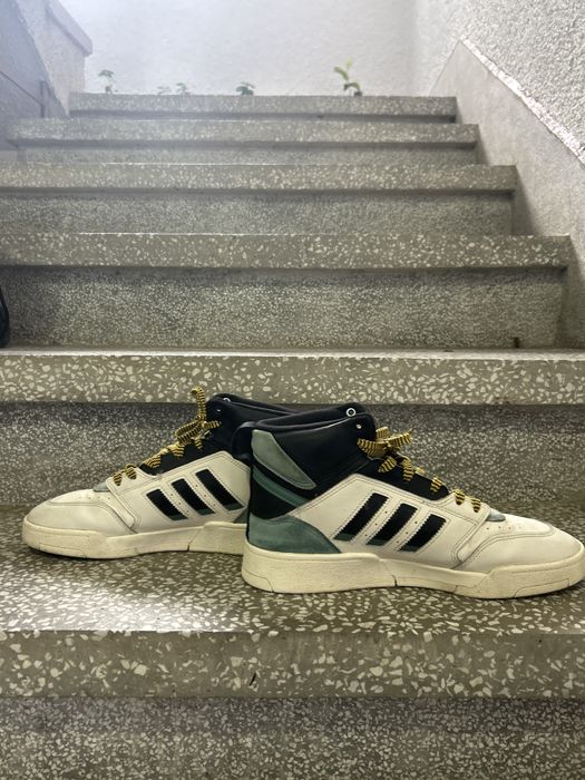 Оригинални Адидас обувки 43 номер!