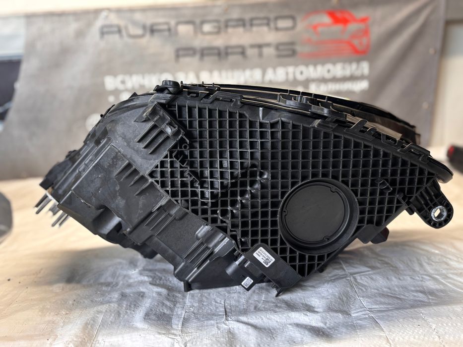 Mercedes-Benz GLC X254 десен фар