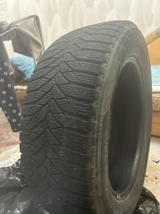 Зимный шины ны. 2 штук