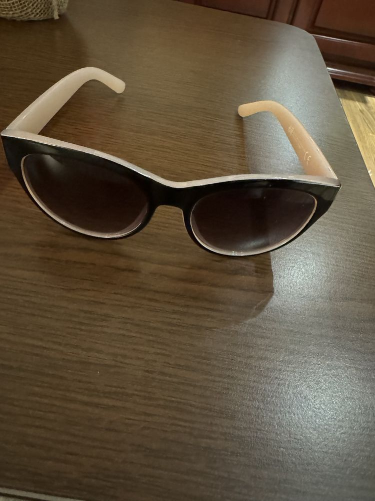 Ochelari de soare H&M 15 lei