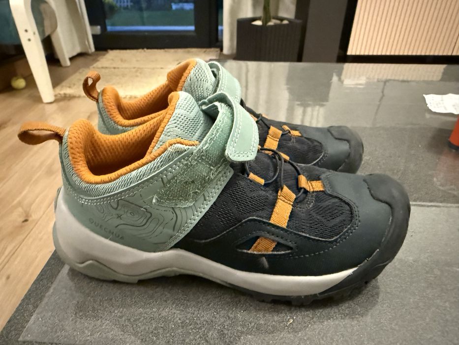 Adidasi/ghete Decathlon Quechua marimea 33