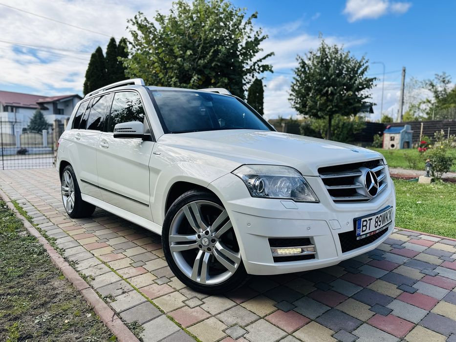 Mercedes-Benz GLK 220 CDI 4MATIC 2011 170 cp AMG BIXENON Proprietar