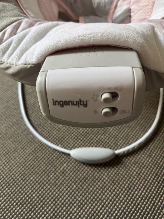 Hamac bebeluși cu sunete si vibrații