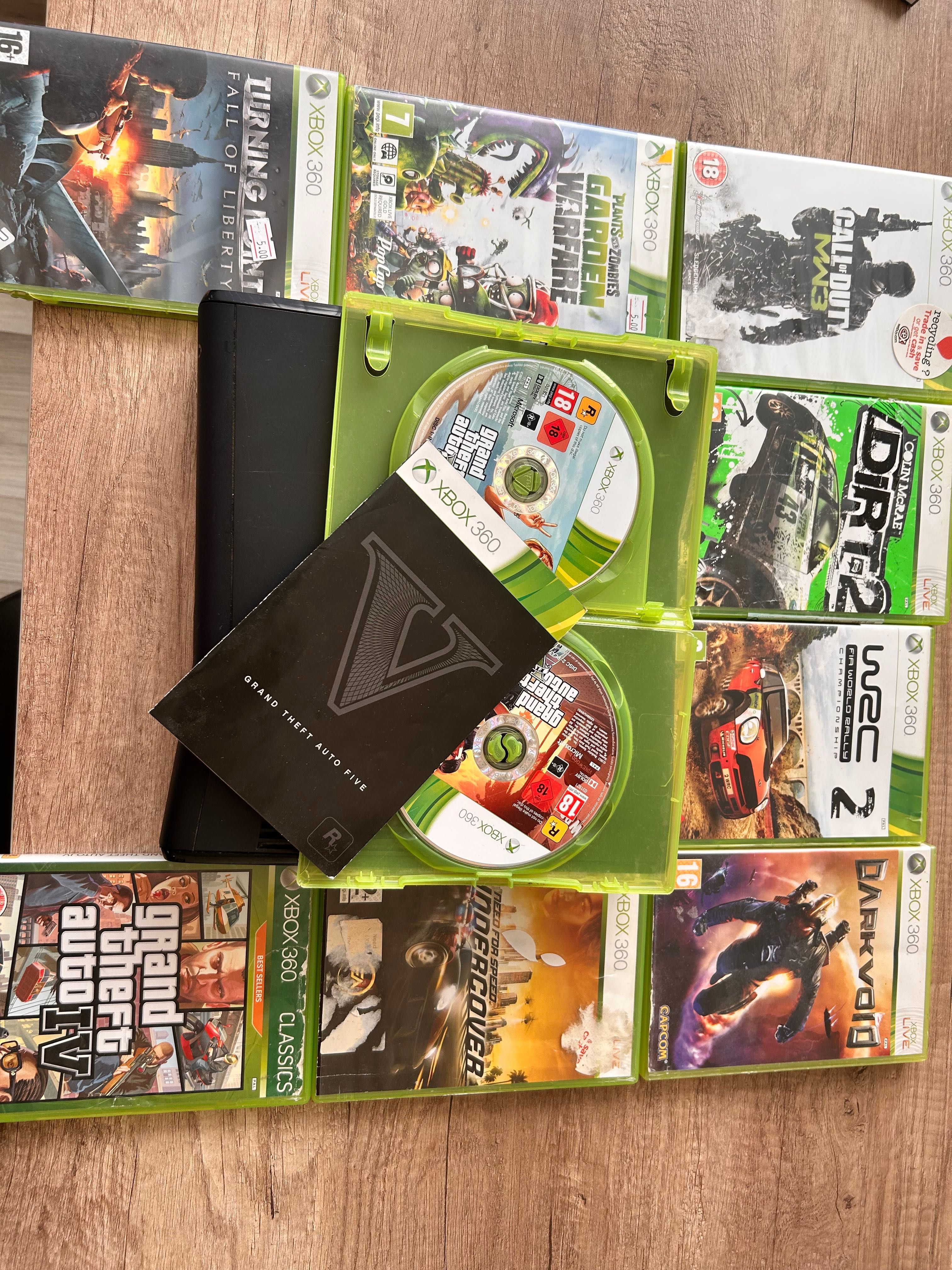 Xbox 360 с 9 игри